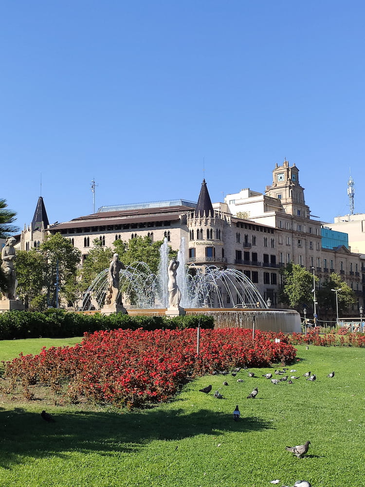 Plaça de Catalunya Plaça de Catalunya