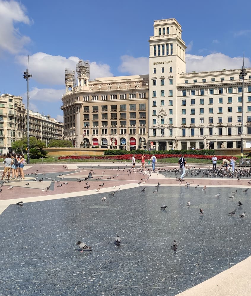 Plaça de Catalunya Plaça de Catalunya