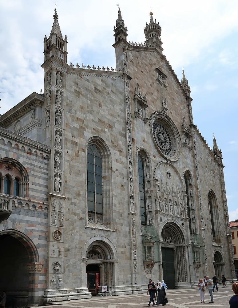 The Gothic Como Cathedral The Gothic Como Cathedral
