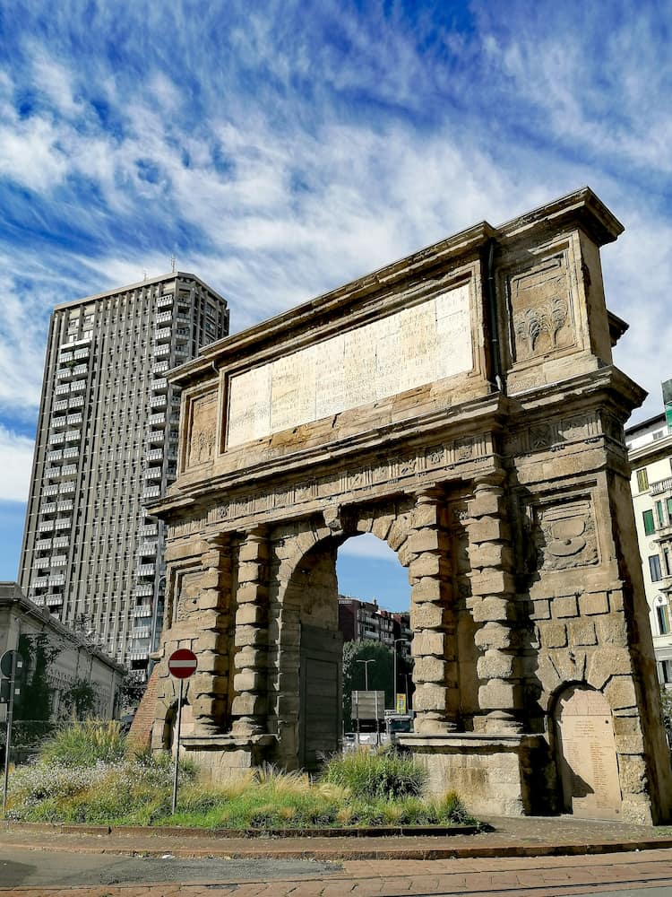 Piazza Medaglie d’Oro Piazza Medaglie d’Oro