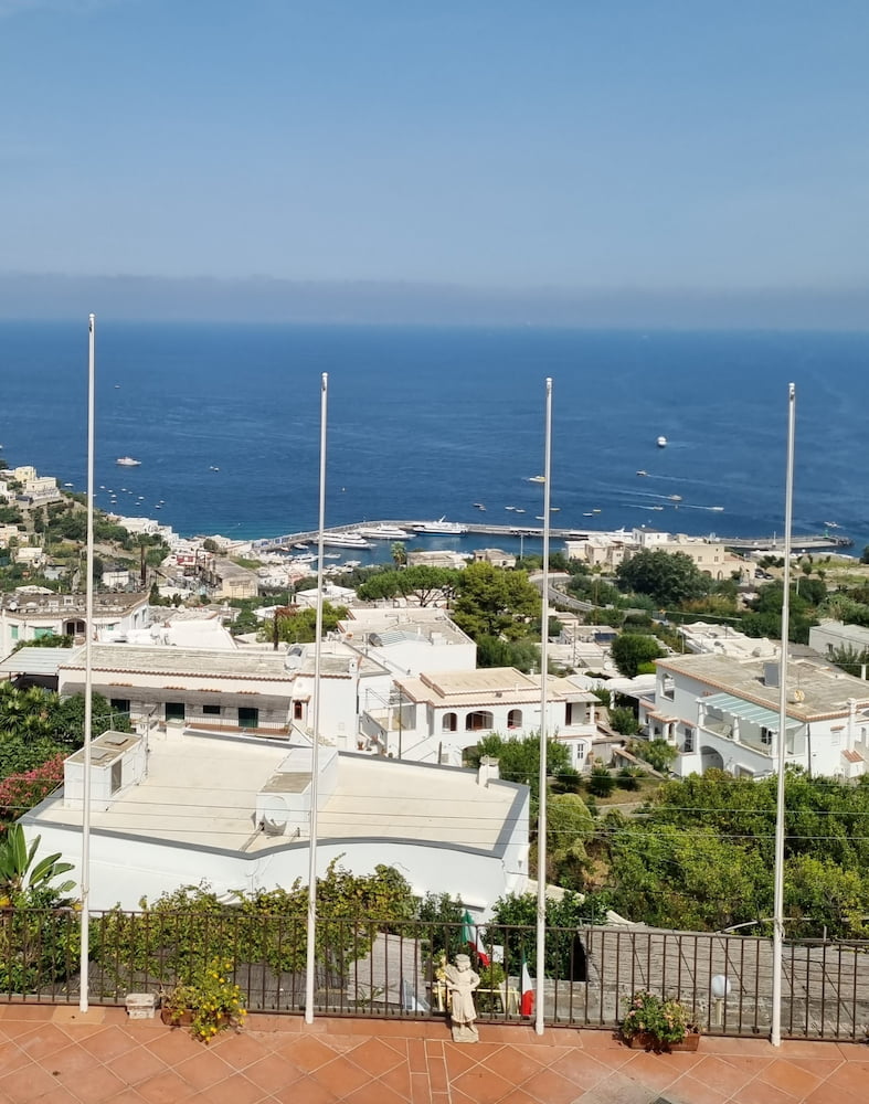 Capri_Town (3) Capri Town