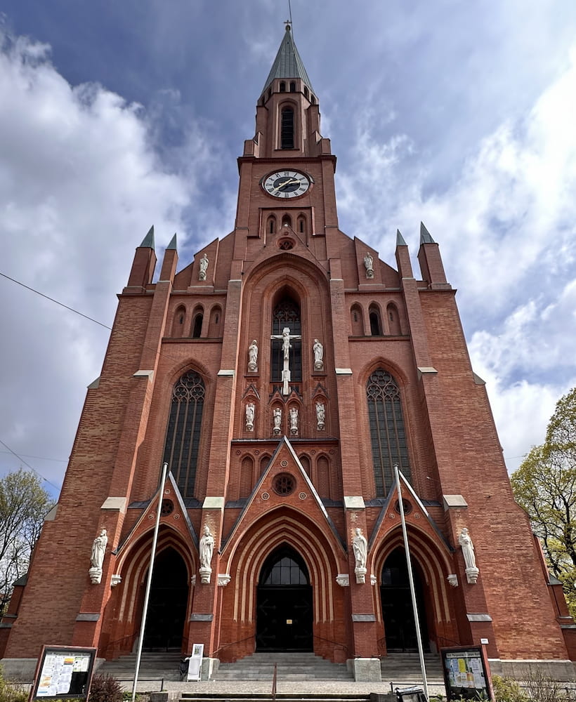 Au Cathedral Au Cathedral