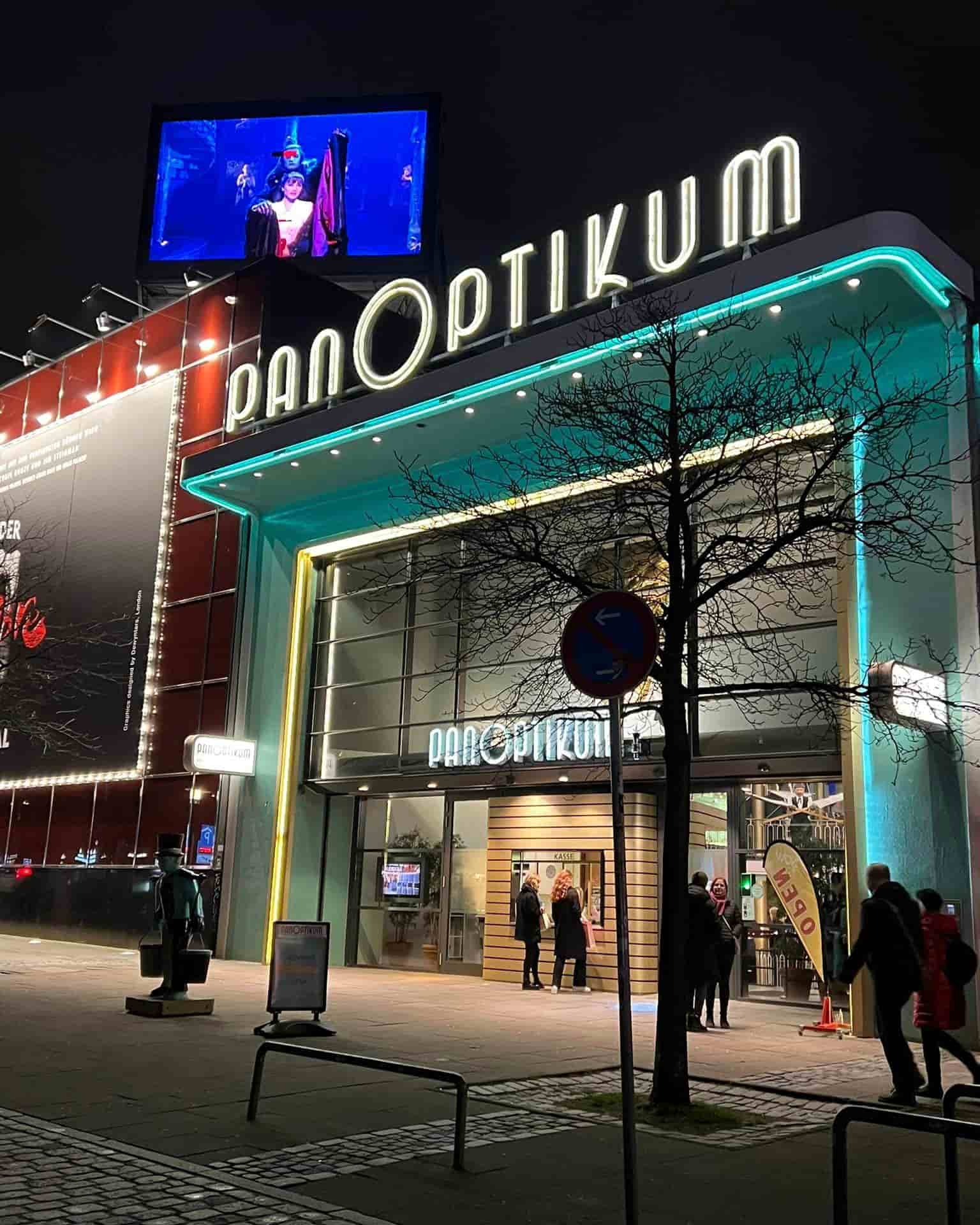 St. Pauli & Reeperbahn St. Pauli & Reeperbahn