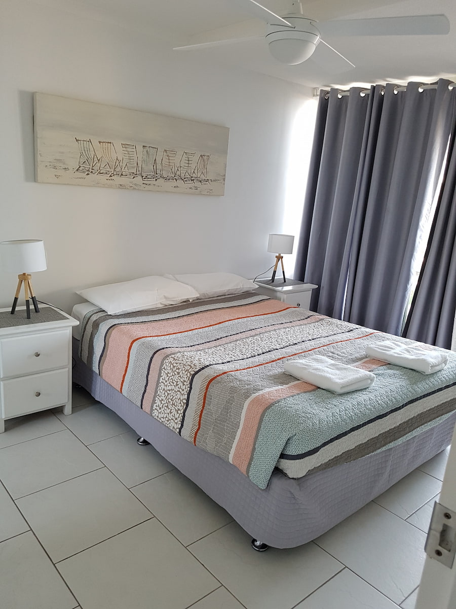 Crystal Beachfront Apartments Gold Coast Crystal Beachfront Apartments Gold Coast