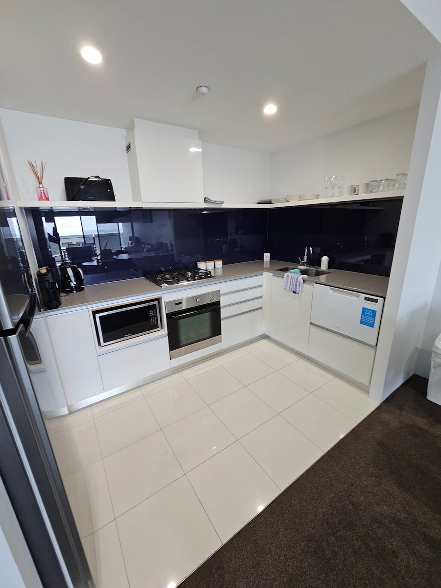 Mantra Circle on Cavill Gold Coast Mantra Circle on Cavill Gold Coast