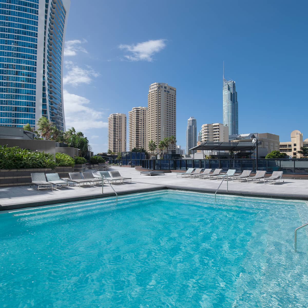 Mantra Circle on Cavill Gold Coast Mantra Circle on Cavill Gold Coast