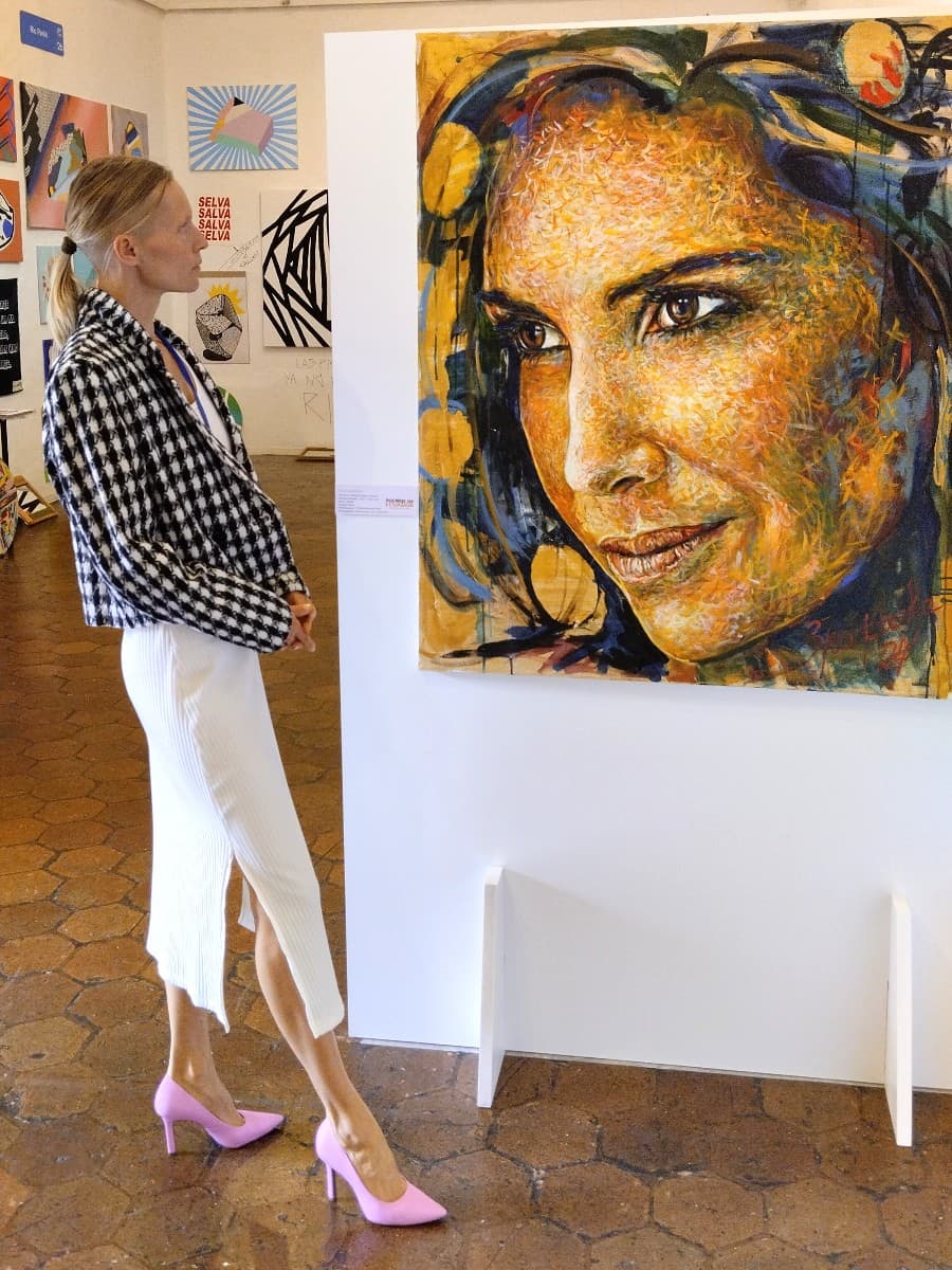 Museo Municipal de Arte Moderno, Cuenca, Ecuador Museo Municipal de Arte Moderno, Cuenca, Ecuador