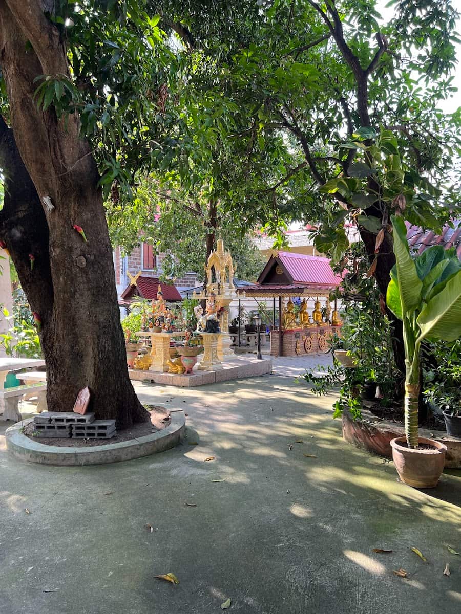Sermon Hall Wat Choeng Tha, Ayutthaya Sermon Hall Wat Choeng Tha, Ayutthaya